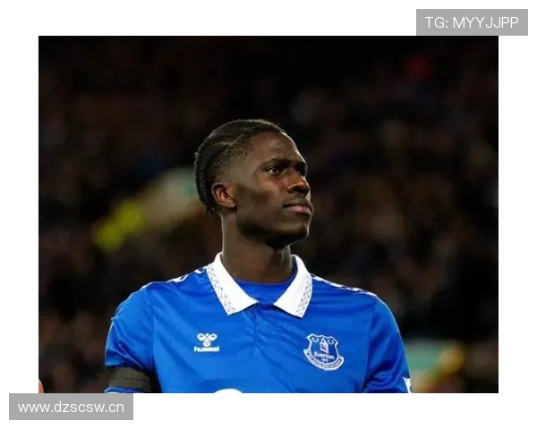 奥纳纳出球能力面对阿森纳高位逼抢的挑战