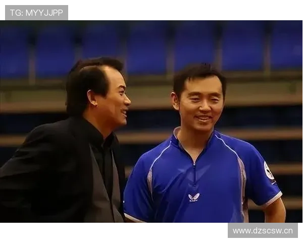 孔令辉街头拎的那个包比我半年工资还贵，我突然觉得自己像路人甲